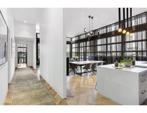 Ultimate Luxury Penthouse From The Block - Accommodation Sunshine Coast 16