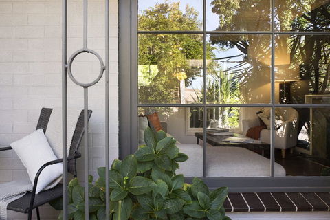 East Street Daylesford - Accommodation Sunshine Coast 22