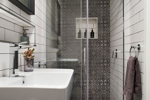 East Street Daylesford - Accommodation Sunshine Coast 19