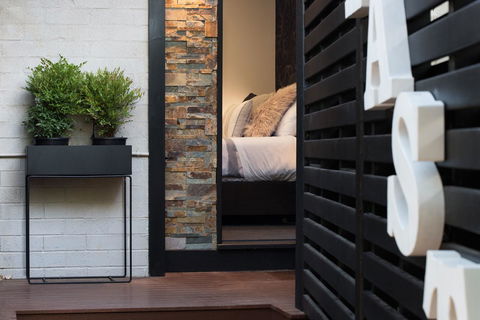 East Street Daylesford - Accommodation Sunshine Coast 16