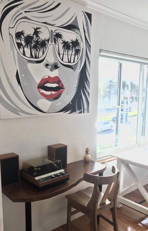 Beach Front Beauty - Accommodation Sunshine Coast 3