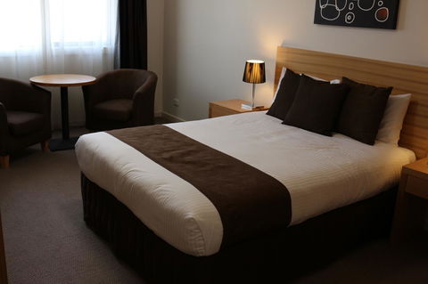 Bairnsdale International - Accommodation Sunshine Coast 23