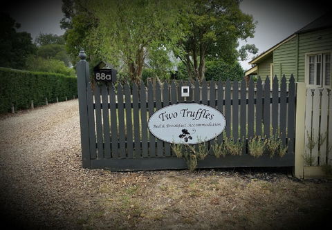 Two Truffles Cottages - Accommodation Sunshine Coast 16