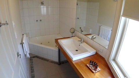 Two Truffles Cottages - Accommodation Sunshine Coast 15