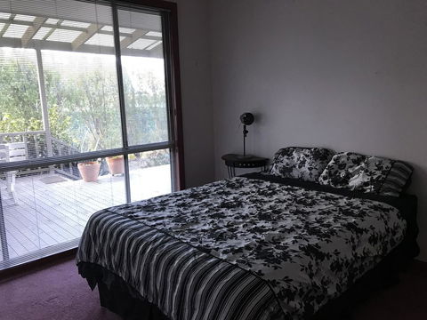 Eagle Bay Views - Accommodation Sunshine Coast 14