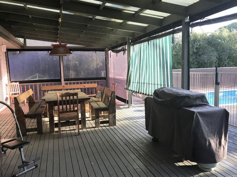 Eagle Bay Views - Accommodation Sunshine Coast 5