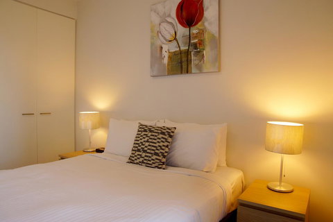 Accent Accommodation@Docklands - Accommodation Sunshine Coast 7