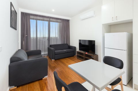 City Edge Dandenong Apartment Hotel - Accommodation Sunshine Coast 3