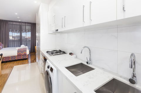 City Edge Dandenong Apartment Hotel - Accommodation Sunshine Coast 9