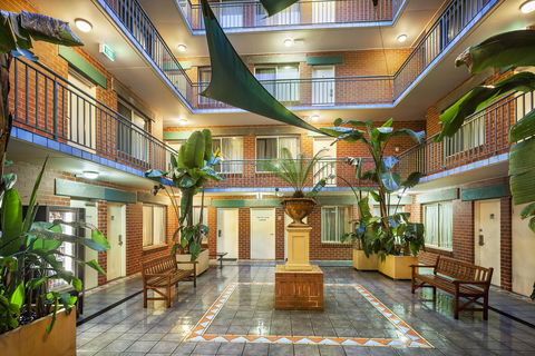 Punt Road Apartment Hotel - Accommodation Sunshine Coast 19