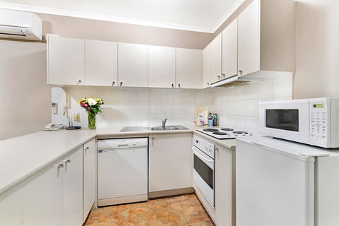 Punt Road Apartment Hotel - Accommodation Sunshine Coast 12