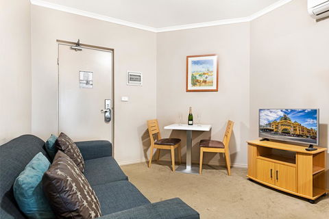 Punt Road Apartment Hotel - Accommodation Sunshine Coast 18