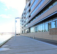 Auzzie Apartments Docklands Melbourne - Accommodation Sunshine Coast