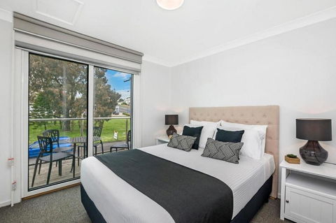 Apartments 521 - Accommodation Sunshine Coast 4