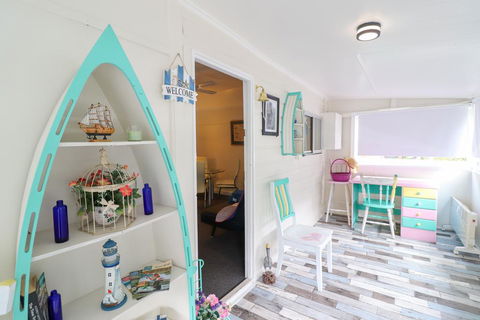 The Broken Oar - Accommodation Sunshine Coast 3
