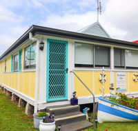 The Broken Oar - Accommodation Sunshine Coast