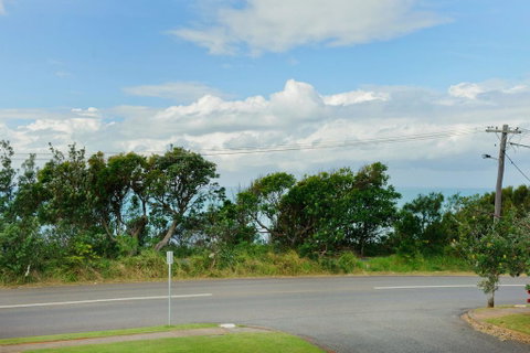 The Crest 6 33 Pacific Drive - Accommodation Sunshine Coast 1