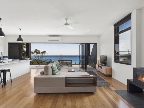 The Cube - Striking Architectural Showpiece - Accommodation Sunshine Coast 3