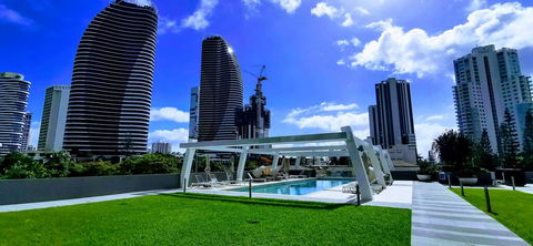 The Eureka Gold Coast Residence On Broadbeach - Accommodation Sunshine Coast 0