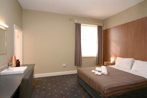 The Formby Hotel - Accommodation Sunshine Coast 0
