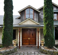 The George Yering - Accommodation Sunshine Coast