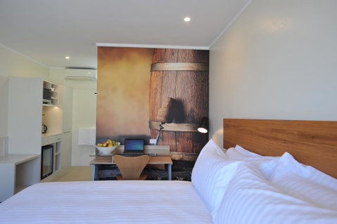 The Griff Motel - Accommodation Sunshine Coast 0