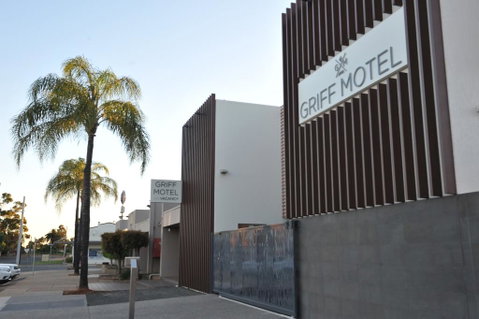 The Griff Motel - Accommodation Sunshine Coast 3