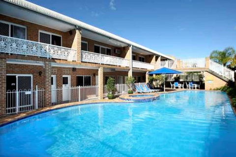 The Hermitage Motel - Campbelltown - Accommodation Sunshine Coast 0