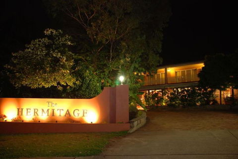 The Hermitage Motel - Campbelltown - Accommodation Sunshine Coast 3