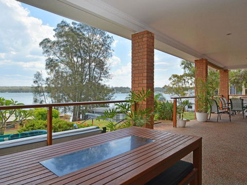 The House On The Lake @ Fishing Point, Lake Macquarie - Honestly Put The Line In And Catch Fish - Accommodation Sunshine Coast 0