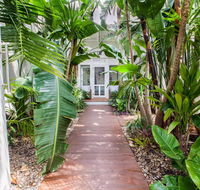 The Lakehouse in Raffetys Resort - Accommodation Sunshine Coast