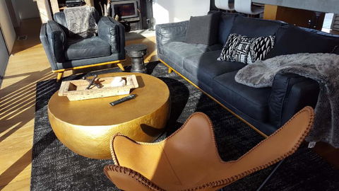 The Longhouse - Suite 1 - Accommodation Sunshine Coast 2