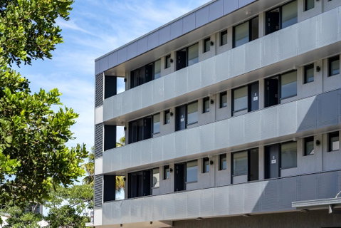 The Mid Pacific - Accommodation Sunshine Coast 1