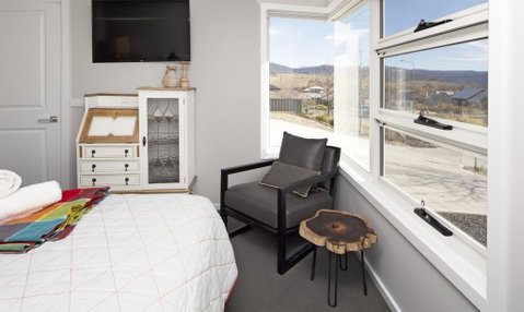 The Mountain House - Accommodation Sunshine Coast 3