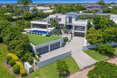 The Park House - Accommodation Sunshine Coast 3