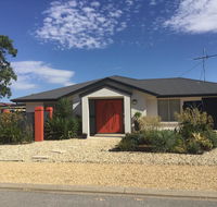 The Red Door - Accommodation Sunshine Coast