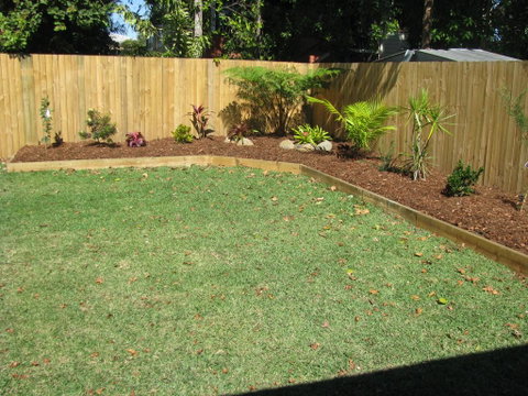 The Red Sparrow - Accommodation Sunshine Coast 2
