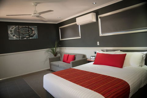 The Rocks Motel - Accommodation Sunshine Coast 2