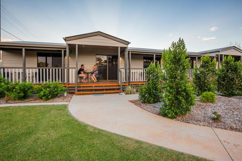 The Rocks Motel - Accommodation Sunshine Coast 0