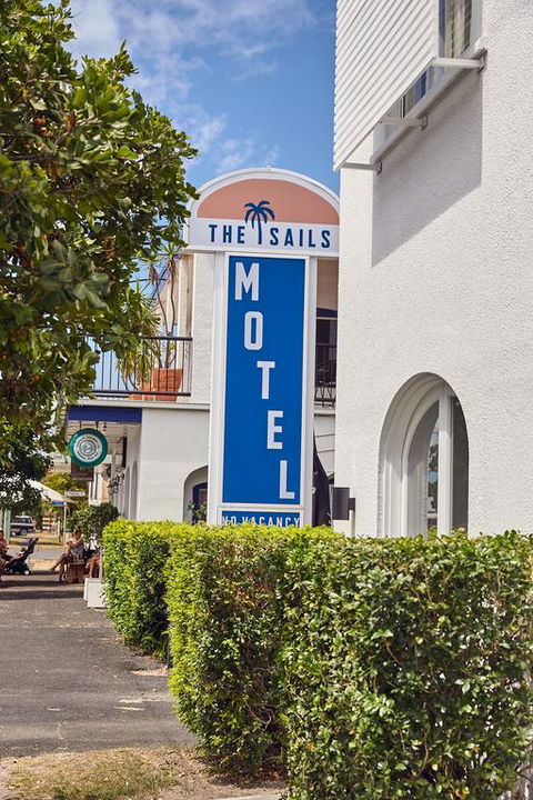 The Sails Motel Brunswick Heads - Accommodation Sunshine Coast 3
