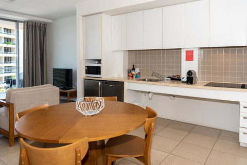 The Sebel Cairns Harbour Lights - Accommodation Sunshine Coast 3