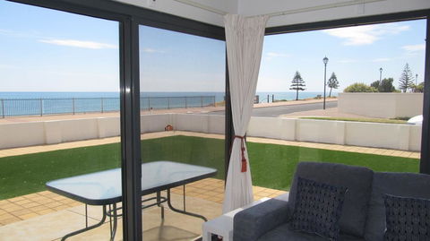 The Somerton Beach Retreat - Accommodation Sunshine Coast 0