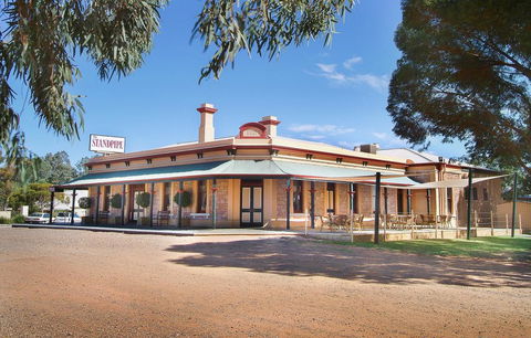 The Standpipe Golf Motor Inn - Accommodation Sunshine Coast 0