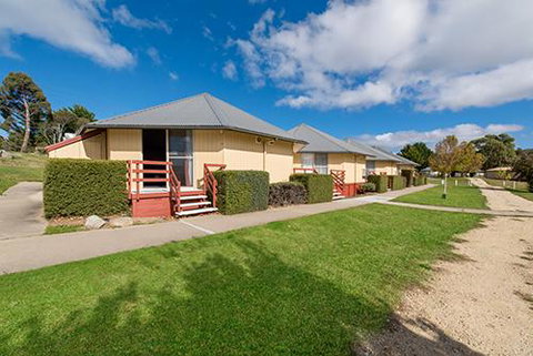 The Station Hotel - Accommodation Sunshine Coast 0
