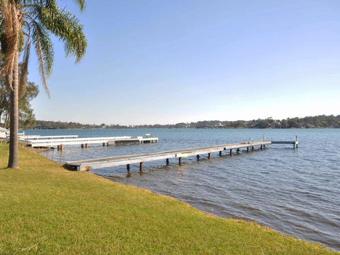 The Studio On The Lake @ Fishing Point, Lake Macquarie - Honestly Put The Line In And Catch Fish - Accommodation Sunshine Coast 0