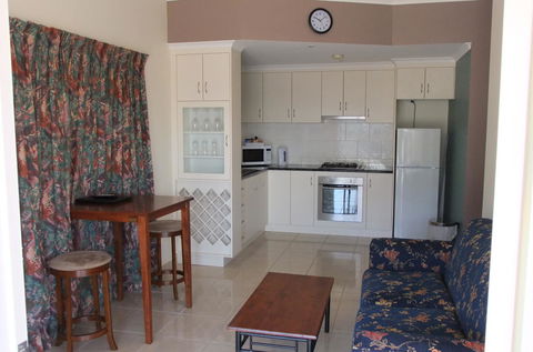 The Swagmans Rest Apartments - Accommodation Sunshine Coast 3