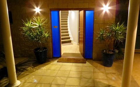 The Wave Oasis SC B&B - Accommodation Sunshine Coast 0