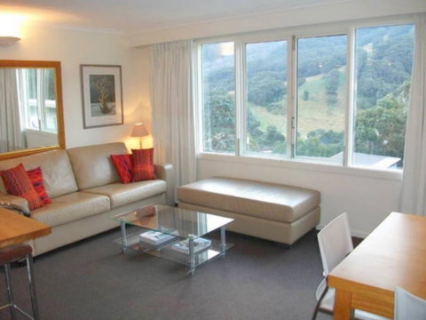Thredbo Village 3-Bedroom Apartment With Fantastic Views - Accommodation Sunshine Coast 0