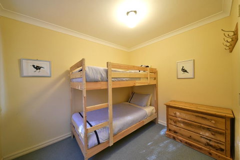 Three Bears 3 - Accommodation Sunshine Coast 2