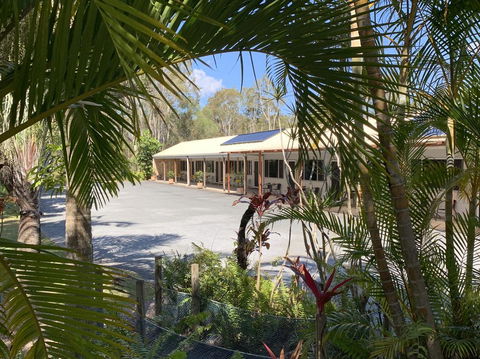 Tin Can Bay Motel - Accommodation Sunshine Coast 0